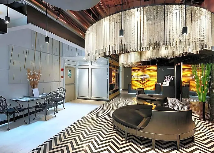 Icheck Sukhumvit 1 Hotel 4*